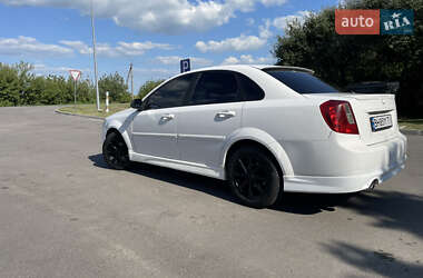 Седан Chevrolet Lacetti 2008 в Градизьку