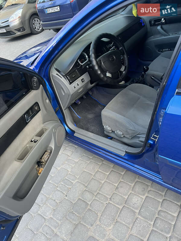 Седан Chevrolet Lacetti 2011 в Кам'янець-Подільському