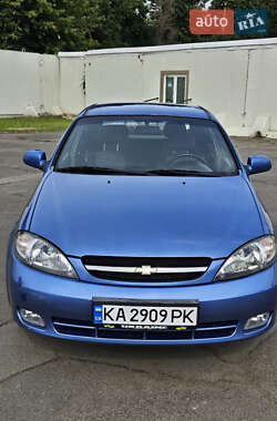 Хэтчбек Chevrolet Lacetti 2008 в Киеве