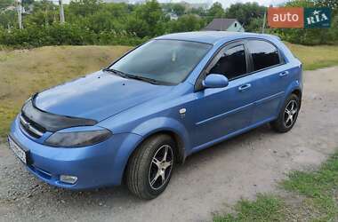 Хэтчбек Chevrolet Lacetti 2005 в Лубнах