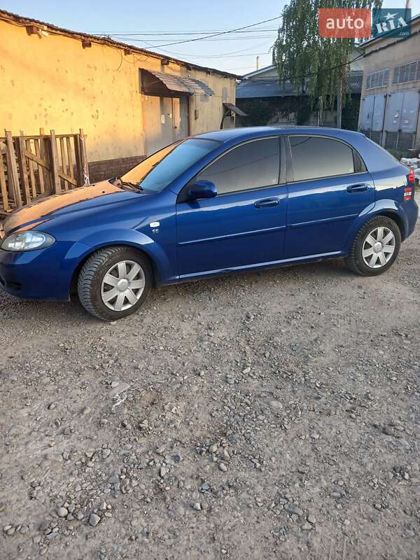 Хэтчбек Chevrolet Lacetti 2005 в Ивано-Франковске фото 4 Хэтчбек Chevrolet Lacetti 2005 в Ивано-Франковске