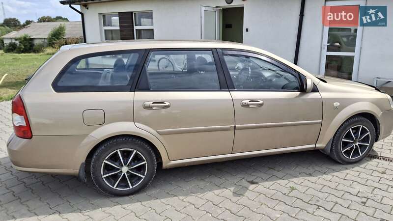 Універсал Chevrolet Lacetti 2005 в Меденичах