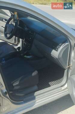 Седан Chevrolet Lacetti 2008 в Львове