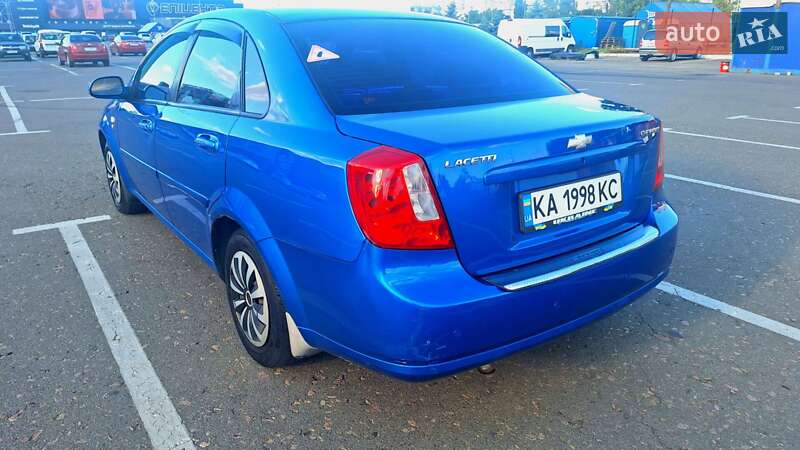 Седан Chevrolet Lacetti 2011 в Киеве