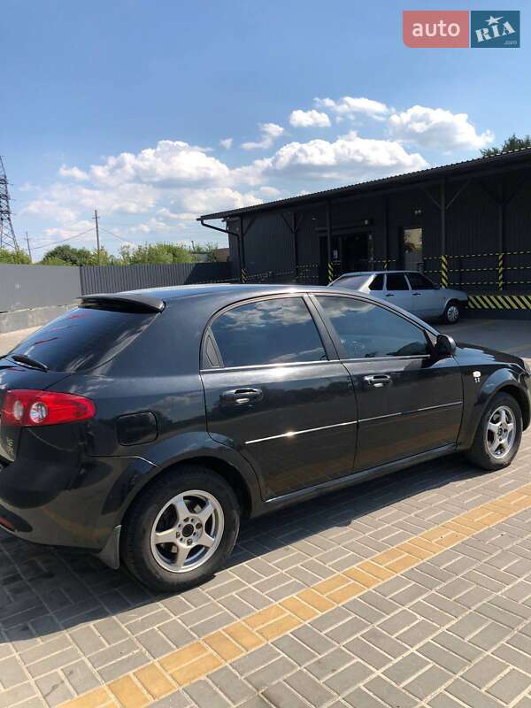 Хетчбек Chevrolet Lacetti 2008 в Обухові