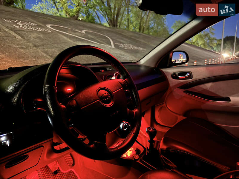 Хетчбек Chevrolet Lacetti 2007 в Києві фото 3 Хетчбек Chevrolet Lacetti 2007 в Києві