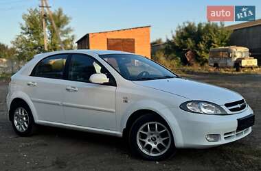 Хетчбек Chevrolet Lacetti 2009 в Охтирці