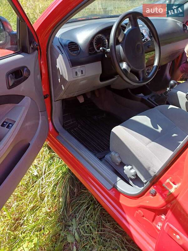 Хетчбек Chevrolet Lacetti 2006 в Хмельницькому фото 18 Хетчбек Chevrolet Lacetti 2006 в Хмельницькому