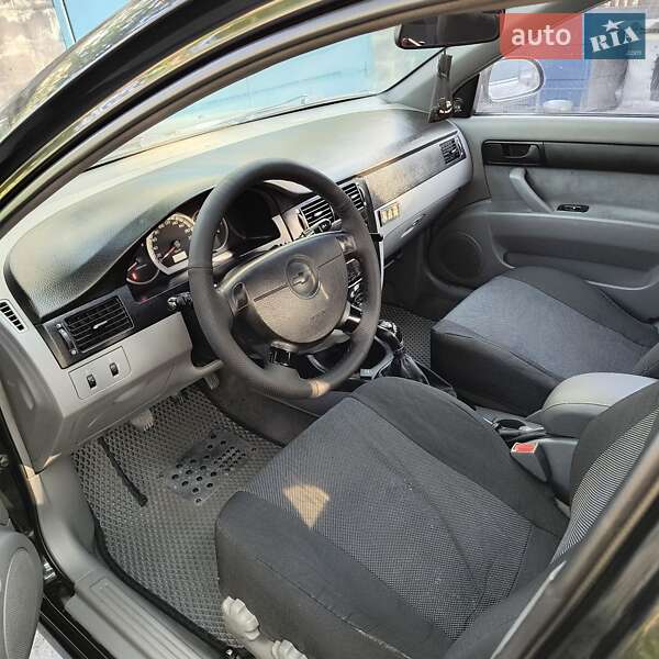 Седан Chevrolet Lacetti 2005 в Запорожье фото 3 Седан Chevrolet Lacetti 2005 в Запорожье