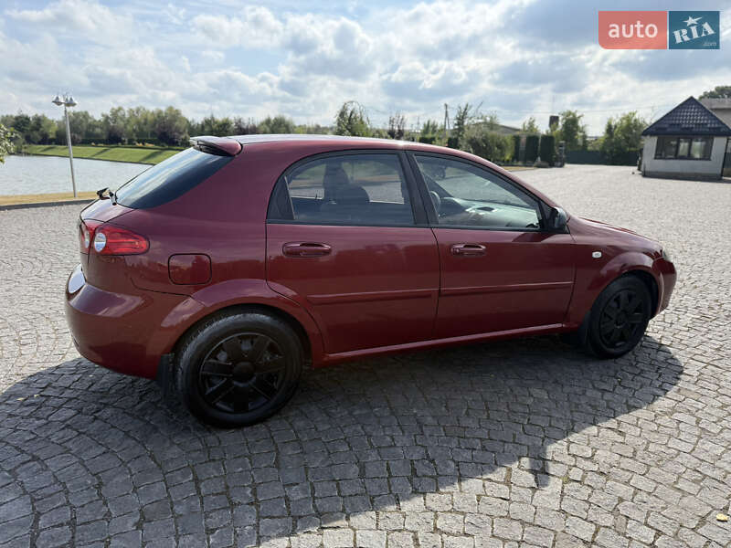 Хэтчбек Chevrolet Lacetti 2007 в Жовкве