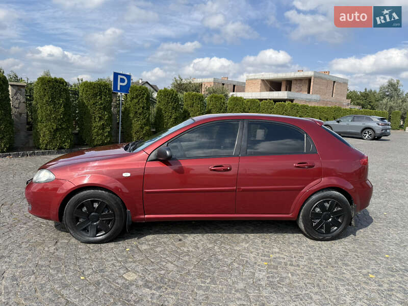 Хэтчбек Chevrolet Lacetti 2007 в Жовкве