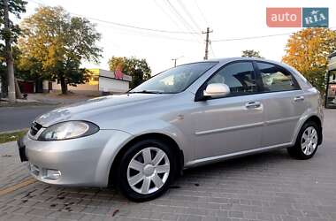 Хетчбек Chevrolet Lacetti 2005 в Первомайську