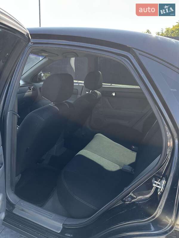 Седан Chevrolet Lacetti 2008 в Львові