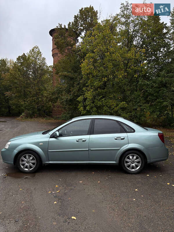 Седан Chevrolet Lacetti 2004 в Києві