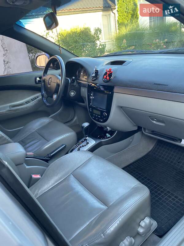 Хэтчбек Chevrolet Lacetti 2005 в Хусте фото 7 Хэтчбек Chevrolet Lacetti 2005 в Хусте