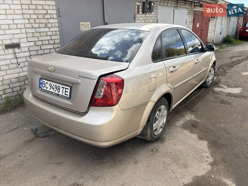 Седан Chevrolet Lacetti 2010 в Львове