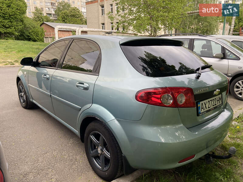 Хэтчбек Chevrolet Lacetti 2008 в Харькове