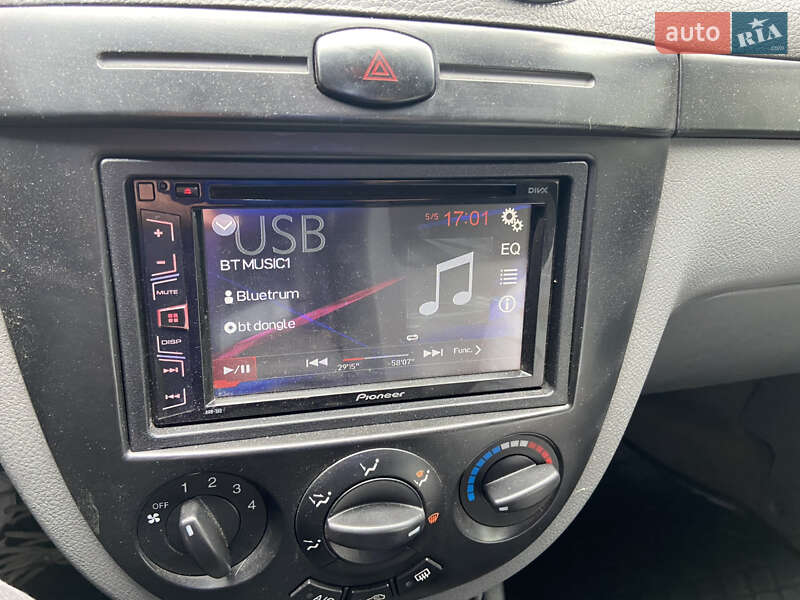 Хэтчбек Chevrolet Lacetti 2008 в Харькове