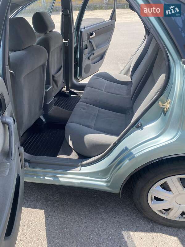 Седан Chevrolet Lacetti 2005 в Києві