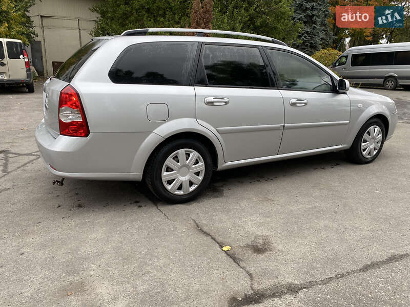 Універсал Chevrolet Lacetti 2011 в Києві