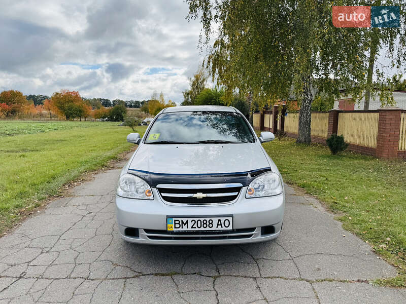 Седан Chevrolet Lacetti 2006 в Ромнах
