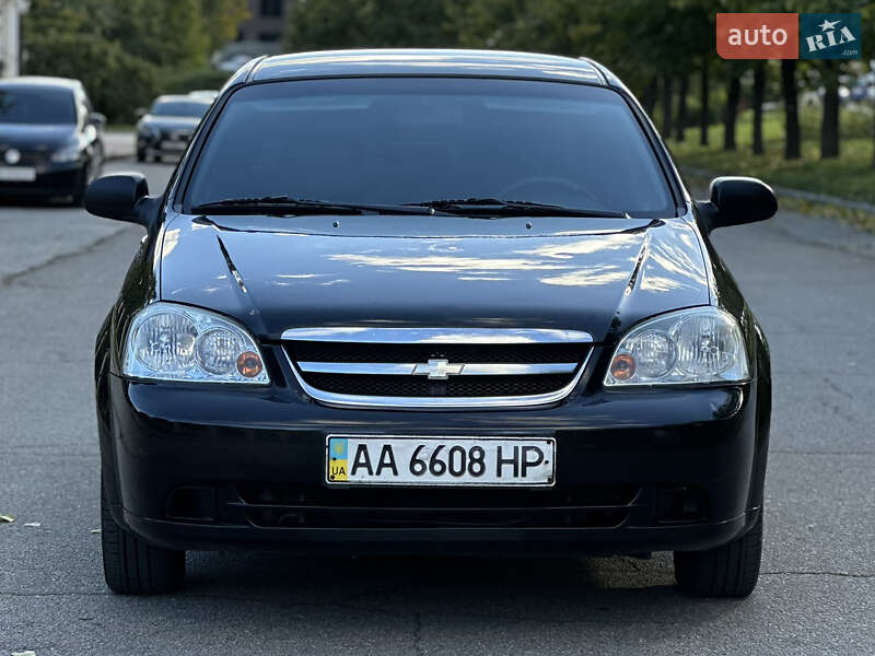 Седан Chevrolet Lacetti 2008 в Умани