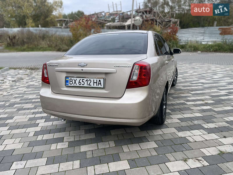 Седан Chevrolet Lacetti 2010 в Хмельницькому