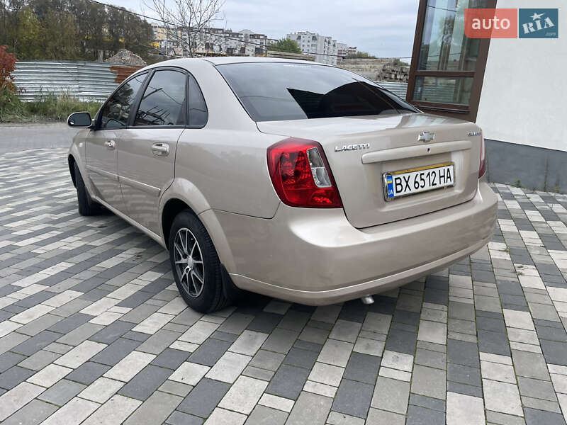 Седан Chevrolet Lacetti 2010 в Хмельницькому