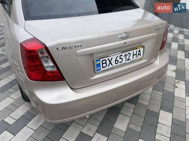 Седан Chevrolet Lacetti 2010 в Хмельницькому