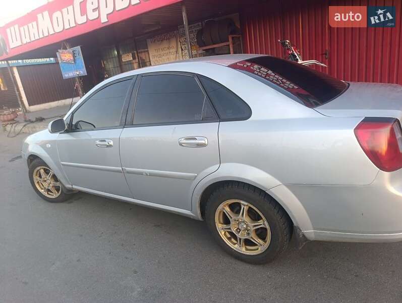 Седан Chevrolet Lacetti 2008 в Полтаве