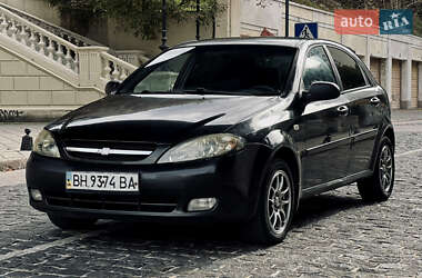Хэтчбек Chevrolet Lacetti 2005 в  фото 3 Хэтчбек Chevrolet Lacetti 2005 в
