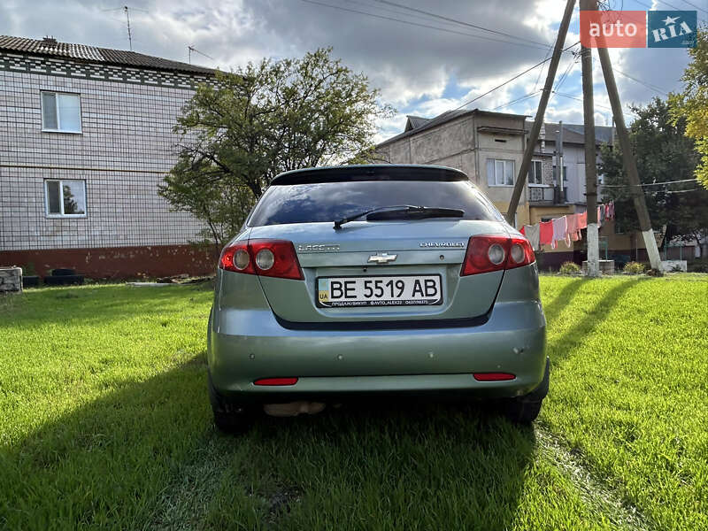 Хетчбек Chevrolet Lacetti 2006 в Миколаєві