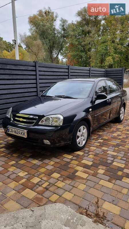Седан Chevrolet Lacetti 2004 в Киеве