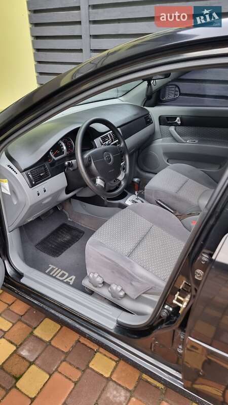 Седан Chevrolet Lacetti 2004 в Киеве
