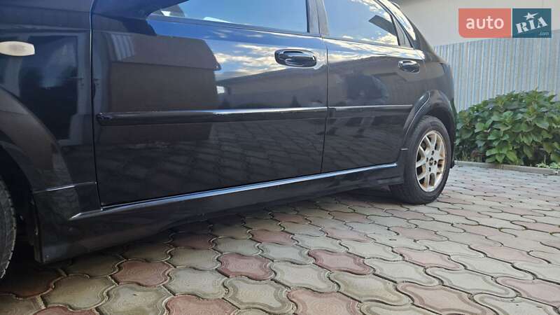 Хетчбек Chevrolet Lacetti 2007 в Ужгороді