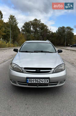 Хетчбек Chevrolet Lacetti 2009 в  фото 2 Хетчбек Chevrolet Lacetti 2009 в