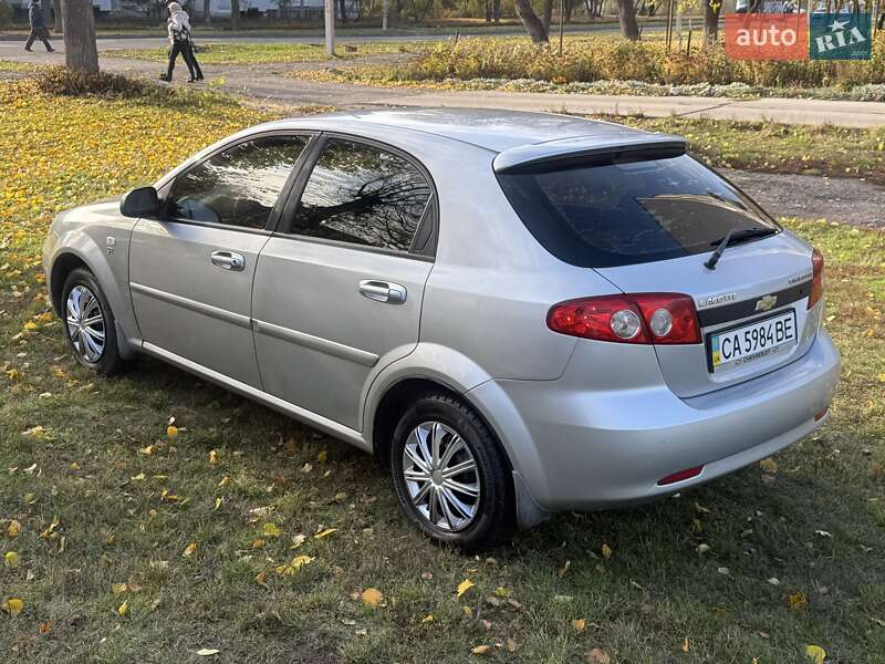 Хэтчбек Chevrolet Lacetti 2005 в Золотоноше фото 6 Хэтчбек Chevrolet Lacetti 2005 в Золотоноше