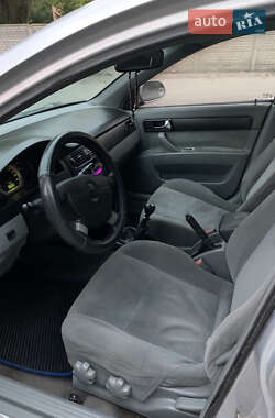 Седан Chevrolet Lacetti 2006 в  фото 8 Седан Chevrolet Lacetti 2006 в