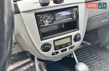Хетчбек Chevrolet Lacetti 2007 в  фото 14 Хетчбек Chevrolet Lacetti 2007 в