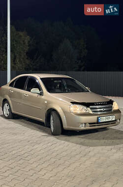 Седан Chevrolet Lacetti 2005 в  фото 3 Седан Chevrolet Lacetti 2005 в