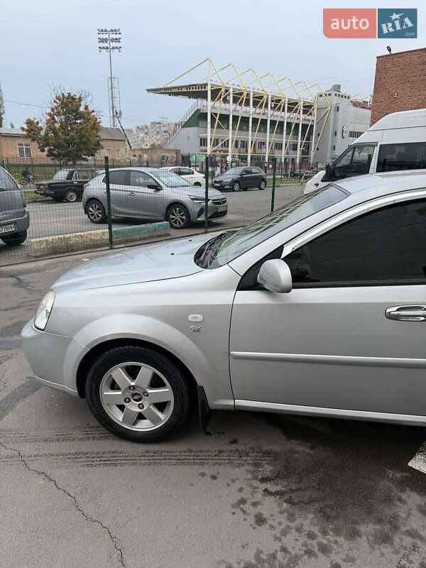 Седан Chevrolet Lacetti 2006 в Киеве