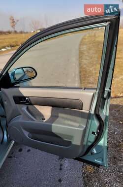 Седан Chevrolet Lacetti 2008 в  фото 2 Седан Chevrolet Lacetti 2008 в