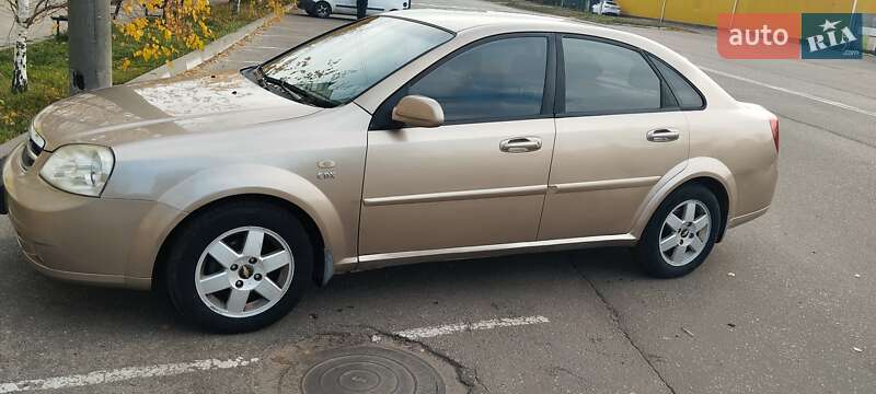 Седан Chevrolet Lacetti 2005 в Александрие