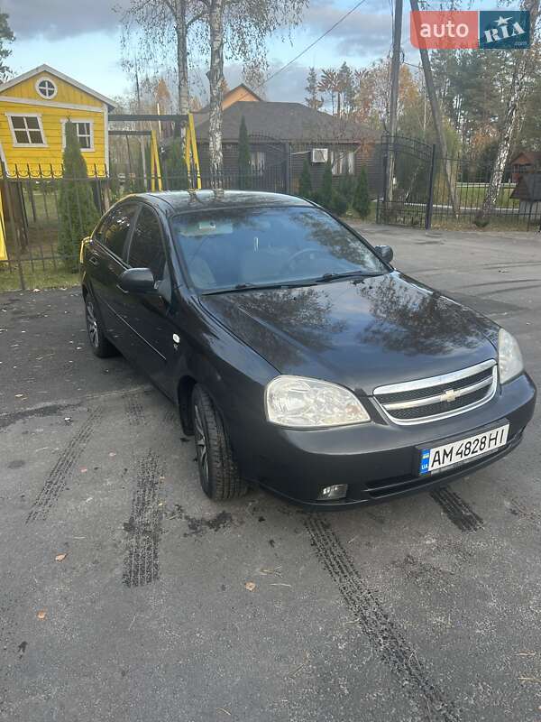 Седан Chevrolet Lacetti 2012 в Ємільчиному