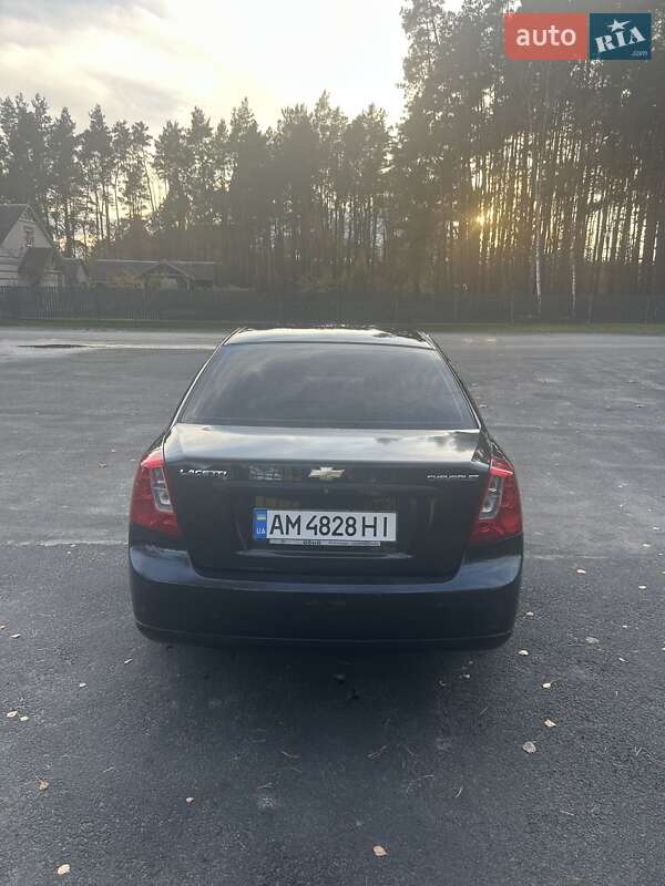 Седан Chevrolet Lacetti 2012 в Ємільчиному