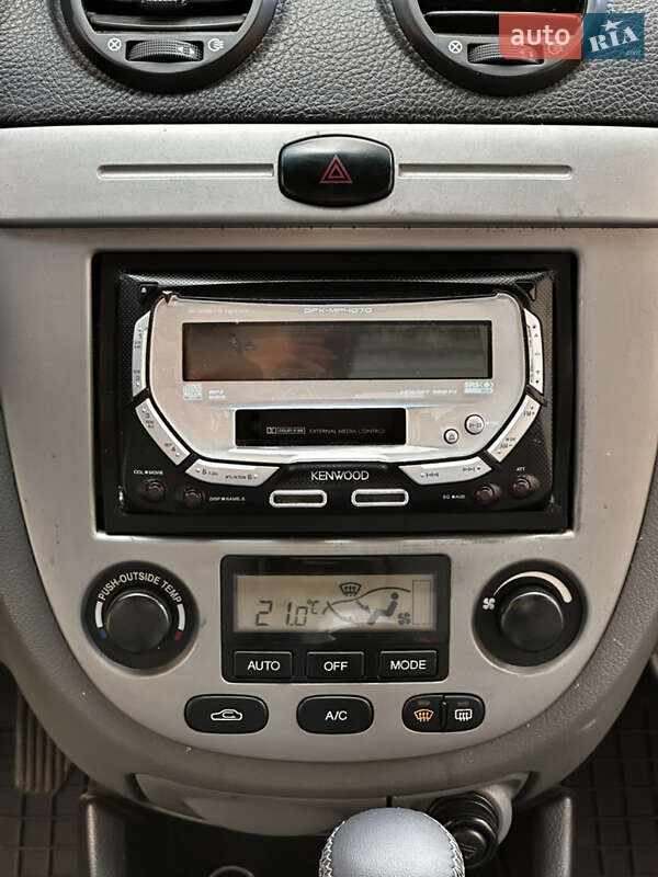 Хэтчбек Chevrolet Lacetti 2004 в Львове