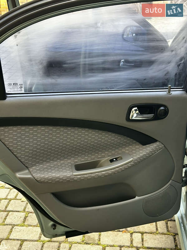 Хэтчбек Chevrolet Lacetti 2004 в Львове
