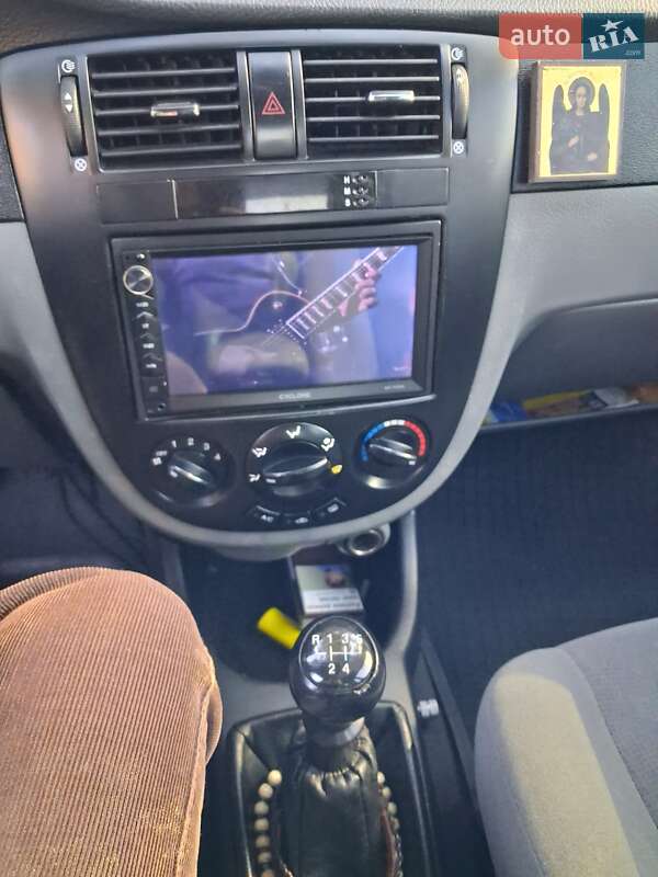 Седан Chevrolet Lacetti 2006 в Білогородці