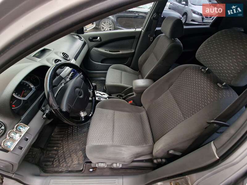 Хэтчбек Chevrolet Lacetti 2005 в Одессе фото 41 Хэтчбек Chevrolet Lacetti 2005 в Одессе