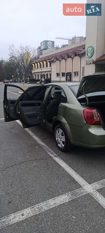 Седан Chevrolet Lacetti 2004 в Броварах